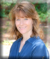 headshot: lana laynne